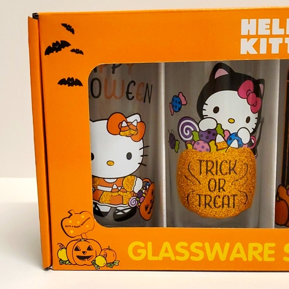 Sanrio Hello Kitty Halloween Edition Glassware Set Of 4 NEW 10oz Glasses - Picture 2 of 4